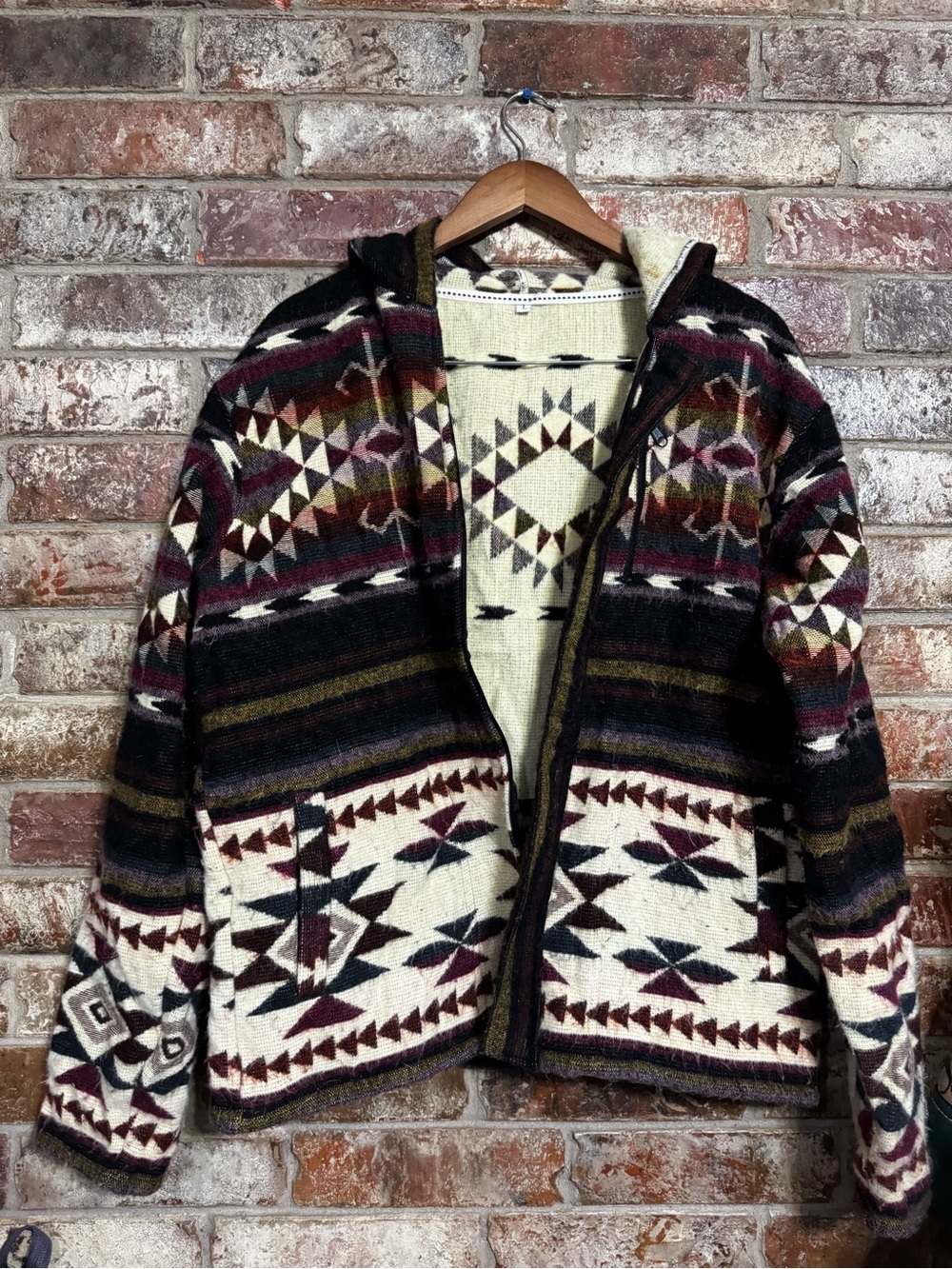 Vintage artisan Ecuadorian and Peruvian alpaca acrylic blend sweater/jacket